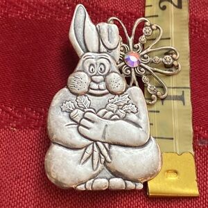 Vintage 70s Chubby BUNNY Rabbit With Rhinestone Broach